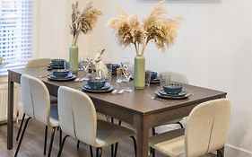 Notting Hill Retreat 2 Bedroom